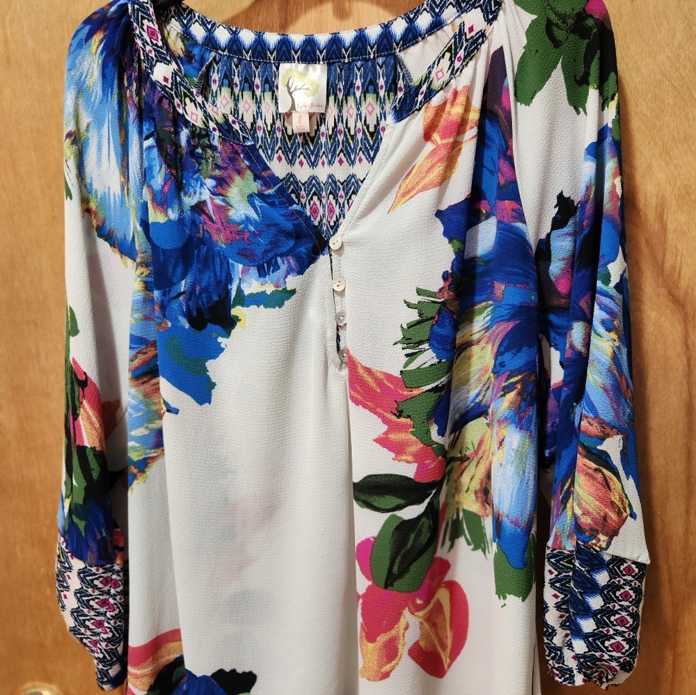 Fig and Flower flowy top